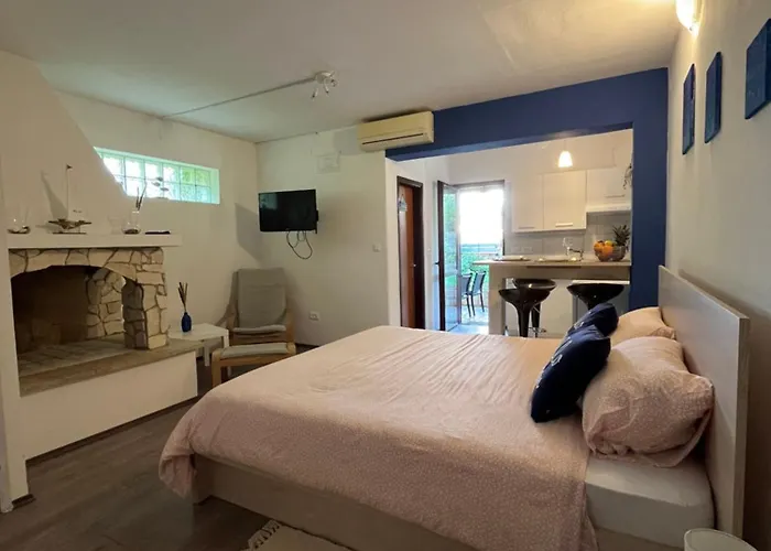 Seashell Apartment